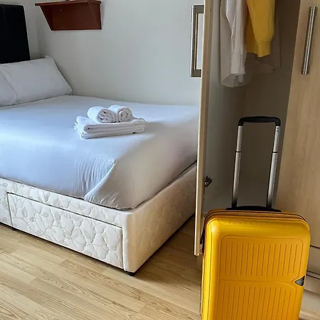 Cuirt Na Coiribe Summer Apartamento