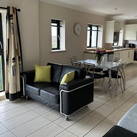 Cuirt Na Coiribe Summer شقة *